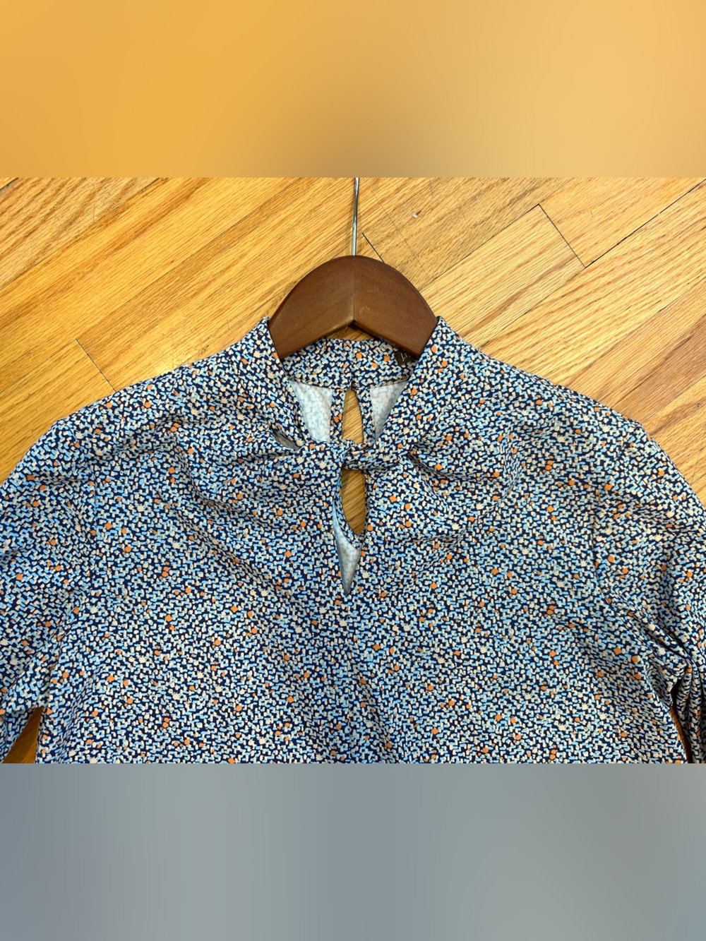 J. McLaughlin Blue Navy Orange Printed Top with 3/4 Length Sleeves - Picture 5 of 11
